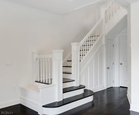 $1,060,000 | 89 Maplewood Avenue, Unit 1, Maplewood, NJ 07040
