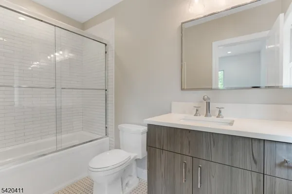 $1,060,000 | 89 Maplewood Avenue, Unit 1, Maplewood, NJ 07040