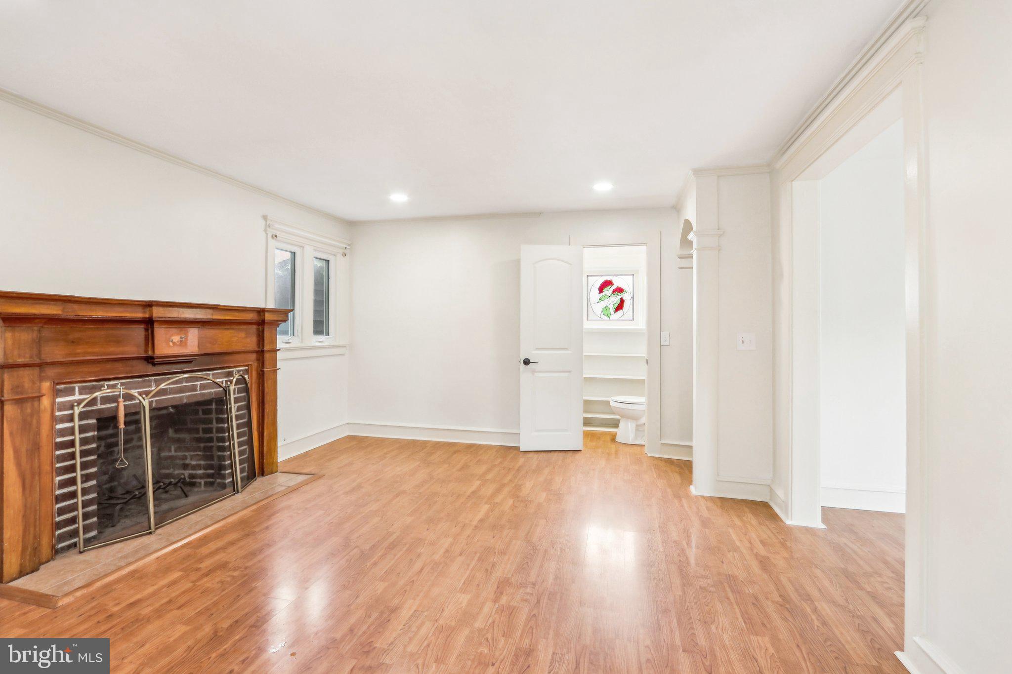 2 East Avon Road Brookhaven, PA 19015 - Photo 4 of 33 Gallery Image 4
