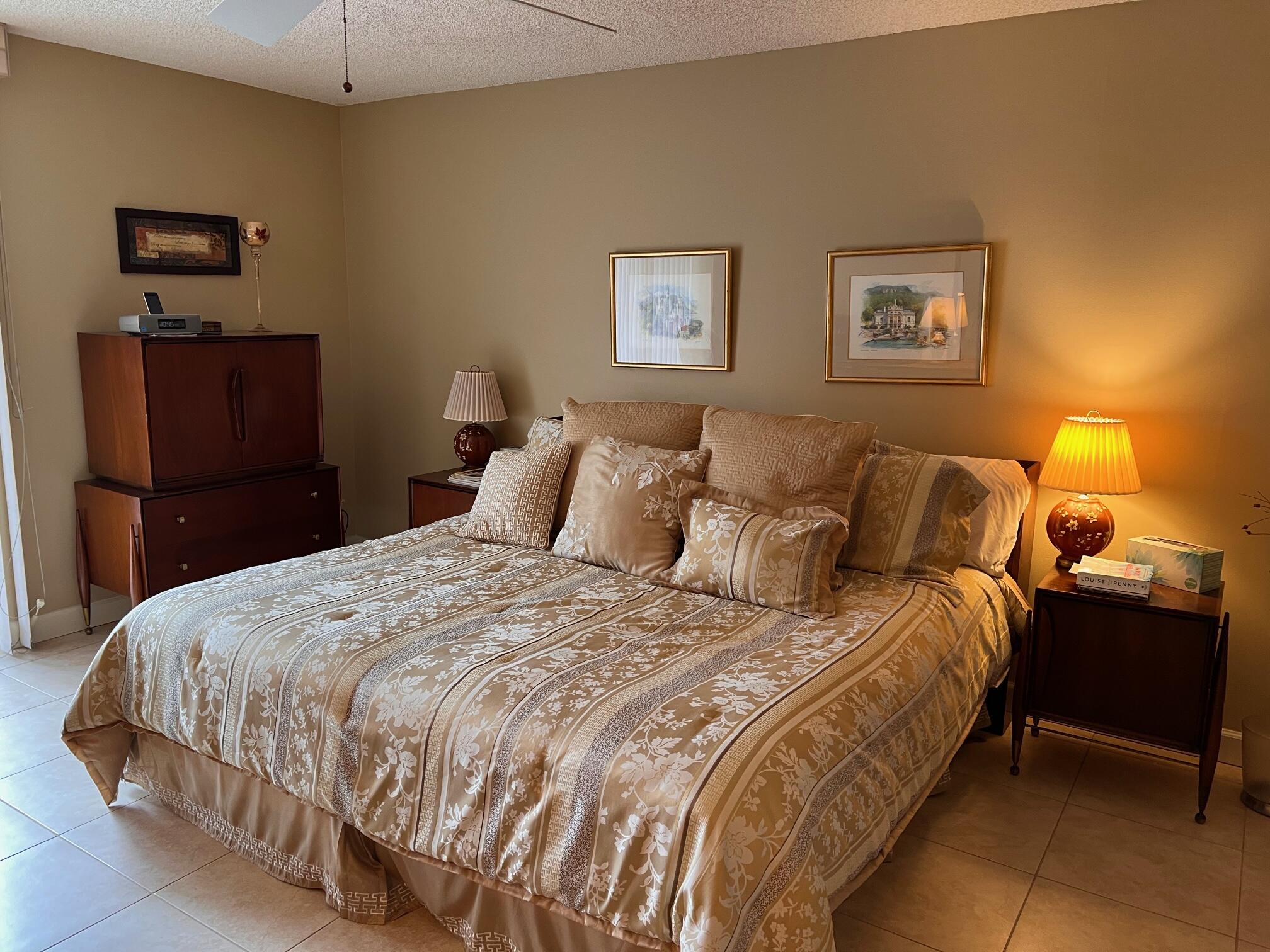 5340 Northwest 2nd Avenue, Unit 3280 Boca Raton, FL 33487 - Photo 13 of 20 Master bedroom