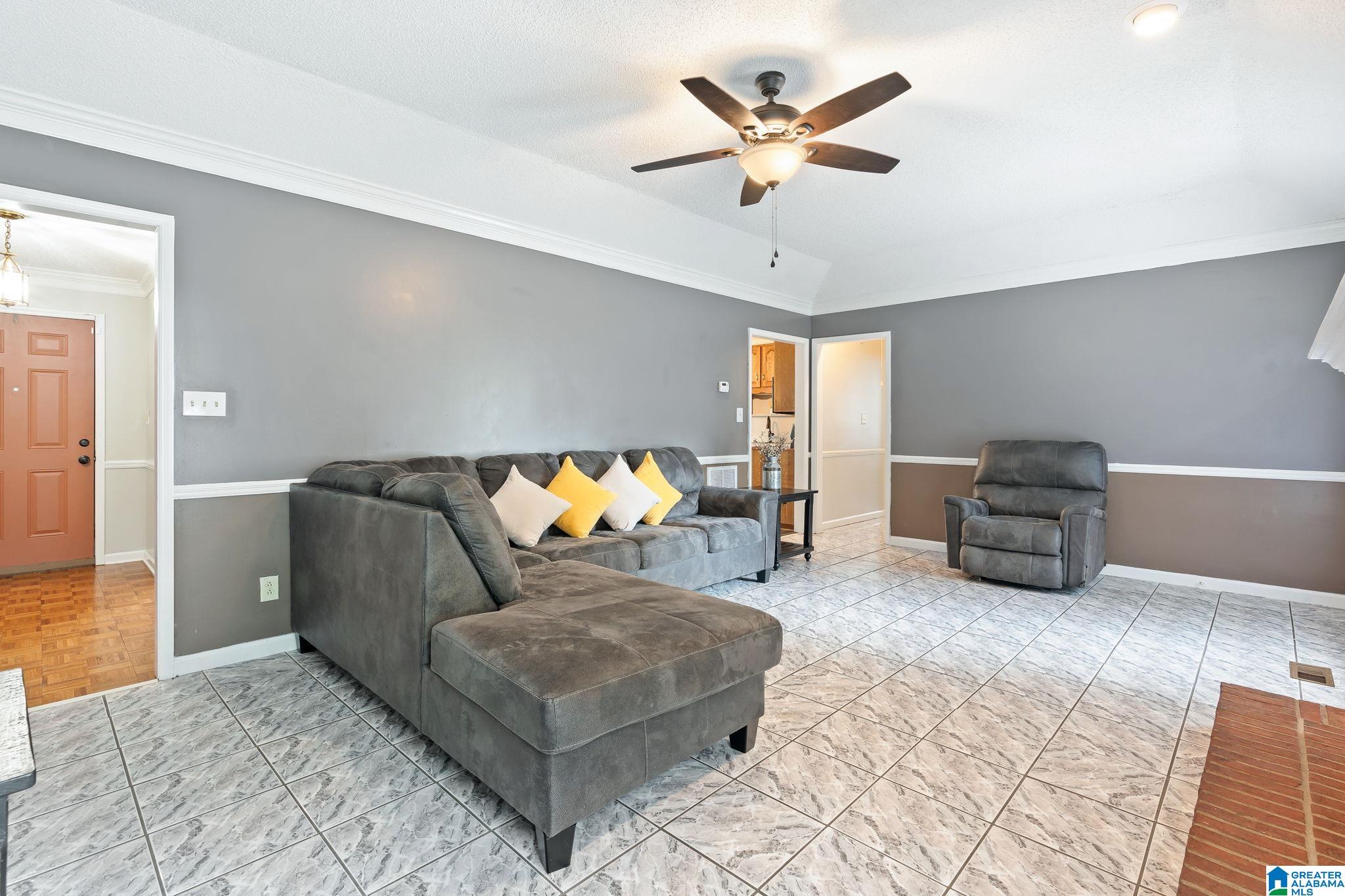 1014 4th Terrace Pleasant Grove, AL 35127 - Photo 4 of 30