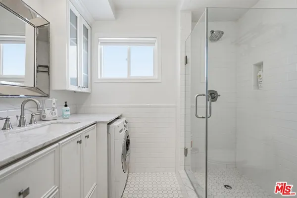 $875,000 | 11646 Chenault Street, Unit 19, Los Angeles, CA 90049