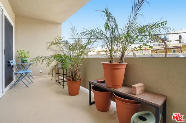 $875,000 | 11646 Chenault Street, Unit 19, Los Angeles, CA 90049