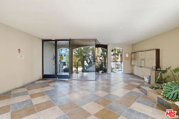 $875,000 | 11646 Chenault Street, Unit 19, Los Angeles, CA 90049
