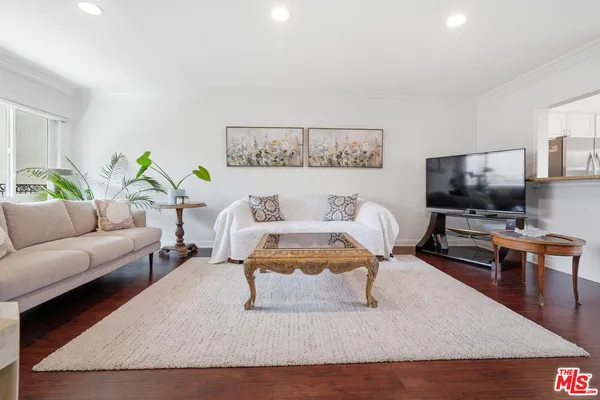 $875,000 | 11646 Chenault Street, Unit 19, Los Angeles, CA 90049