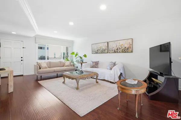 $875,000 | 11646 Chenault Street, Unit 19, Los Angeles, CA 90049