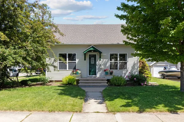 $230,000 | 834 West Grant Street, Appleton, WI 54914