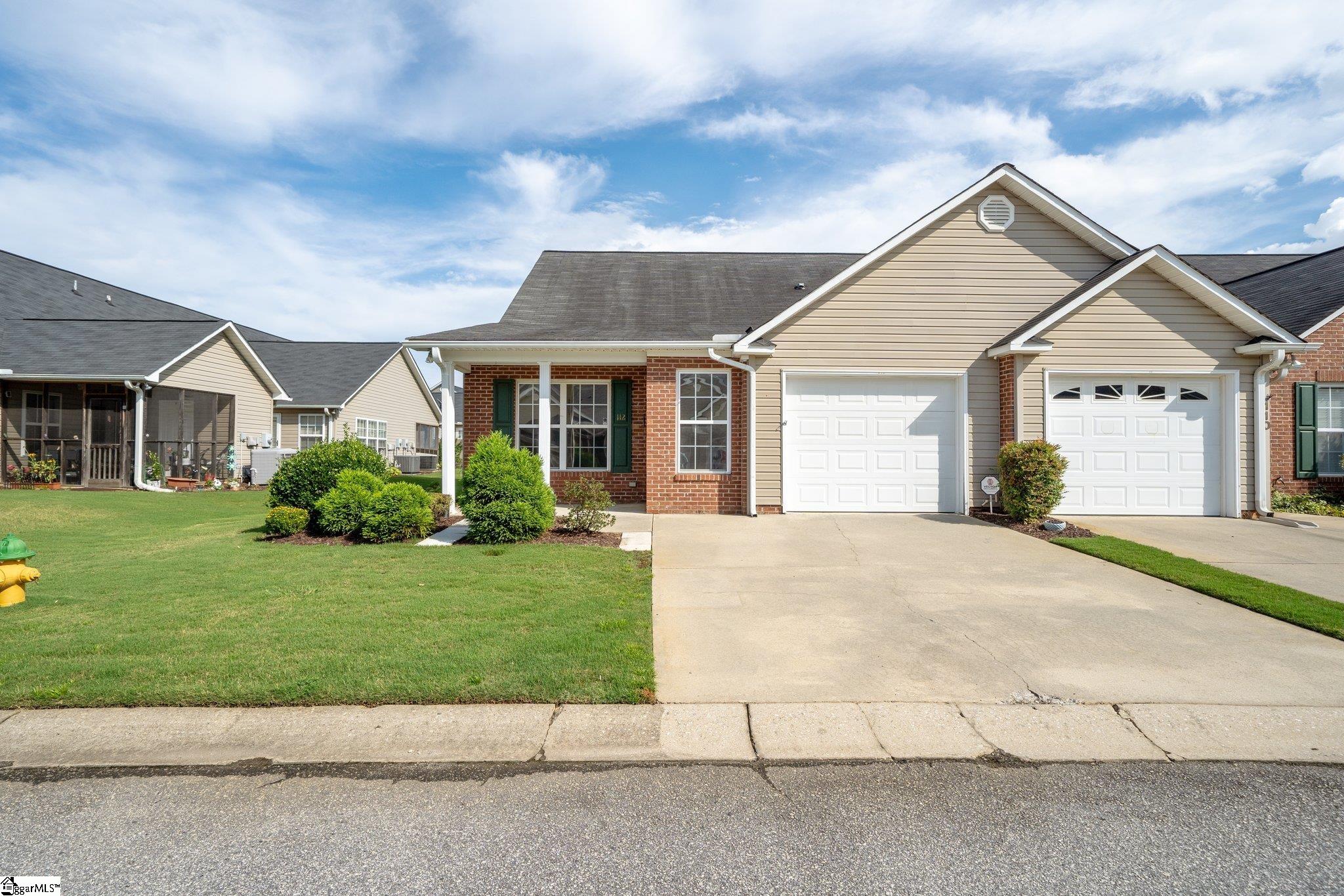 112 Rashford Way Simpsonville, SC 29681 - Photo 1 of 27 Gallery Image 1