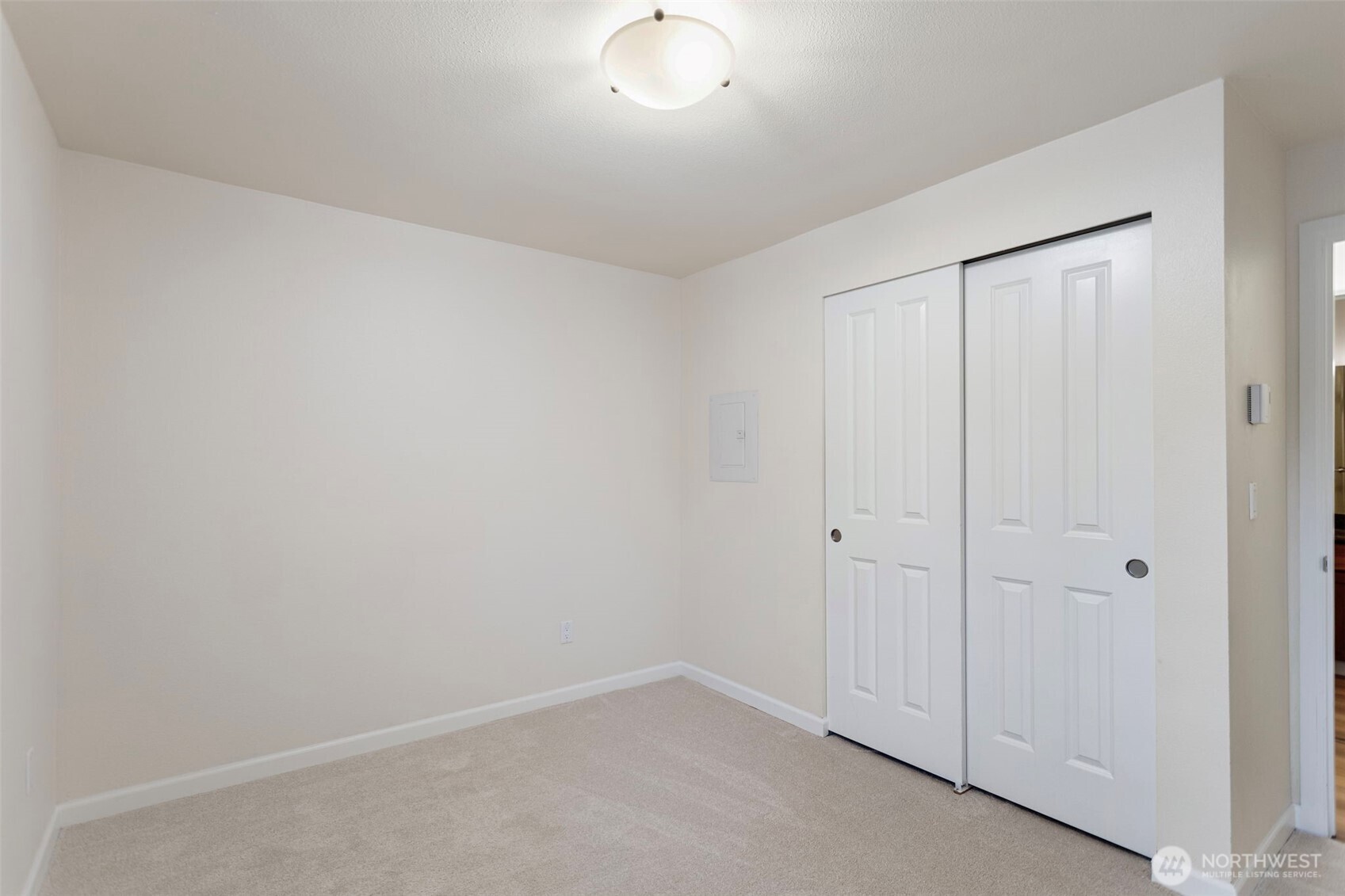 14200 Southeast 6th Street, Unit 57 Bellevue, WA 98007 - Photo 11 of 14