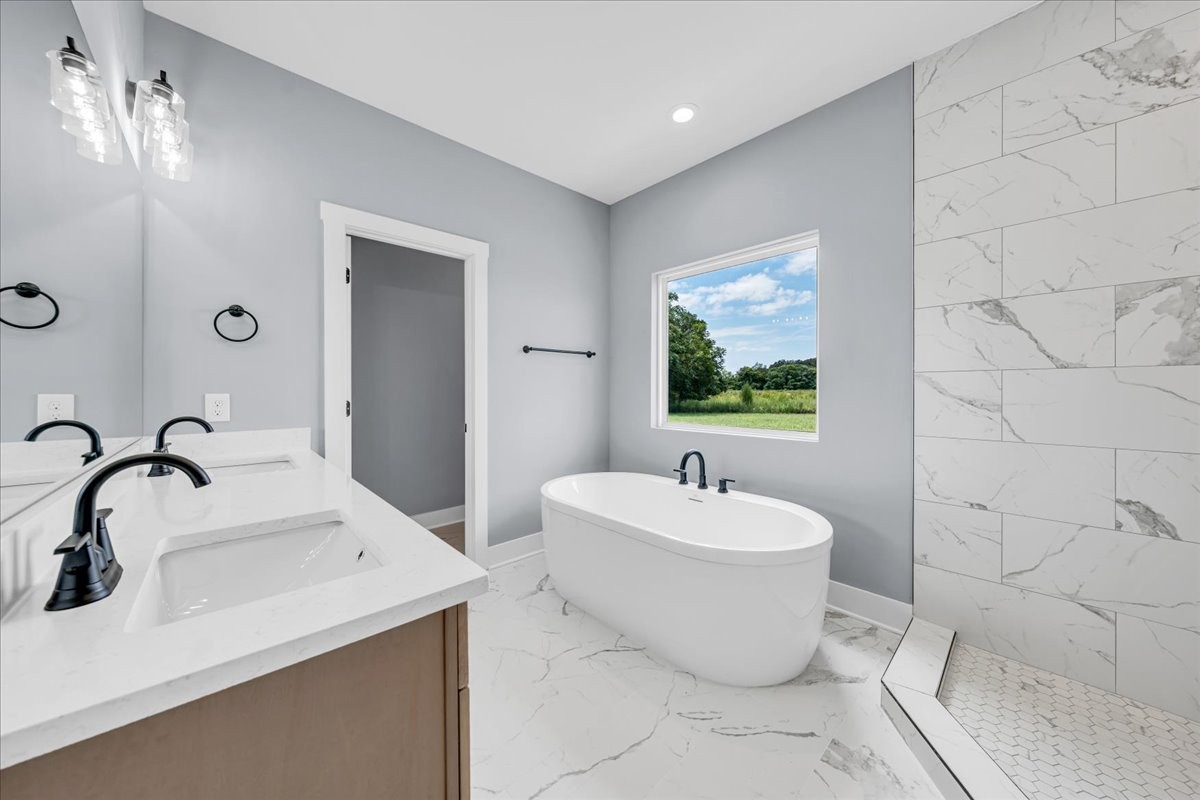 25 Lookout Drive Winchester, TN 37398 - Photo 33 of 61 a bathroom with a sink toilet and mirror