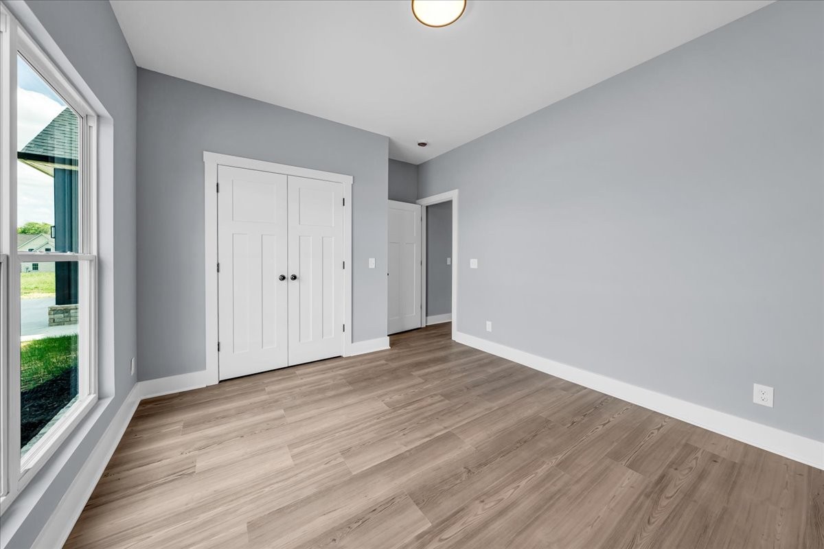 25 Lookout Drive Winchester, TN 37398 - Photo 55 of 61 a view of an empty room with wooden floor and a window