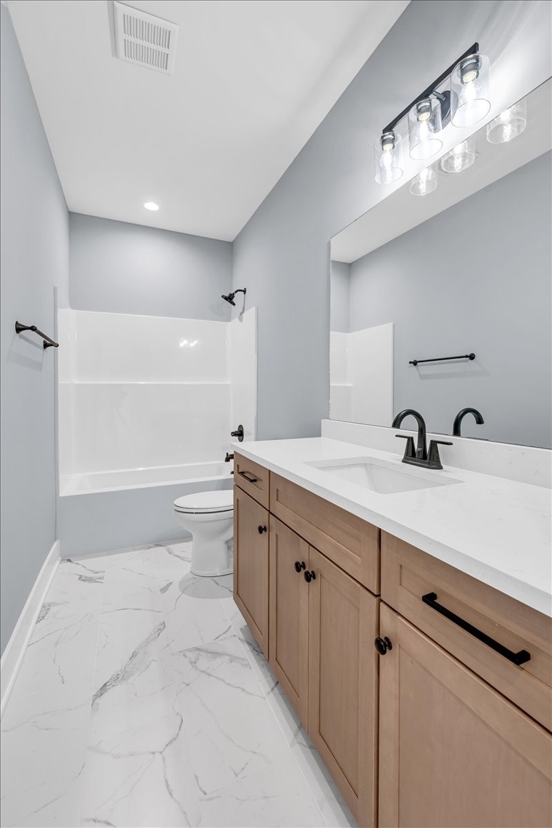 25 Lookout Drive Winchester, TN 37398 - Photo 57 of 61 a bathroom with a sink double vanity and a mirror