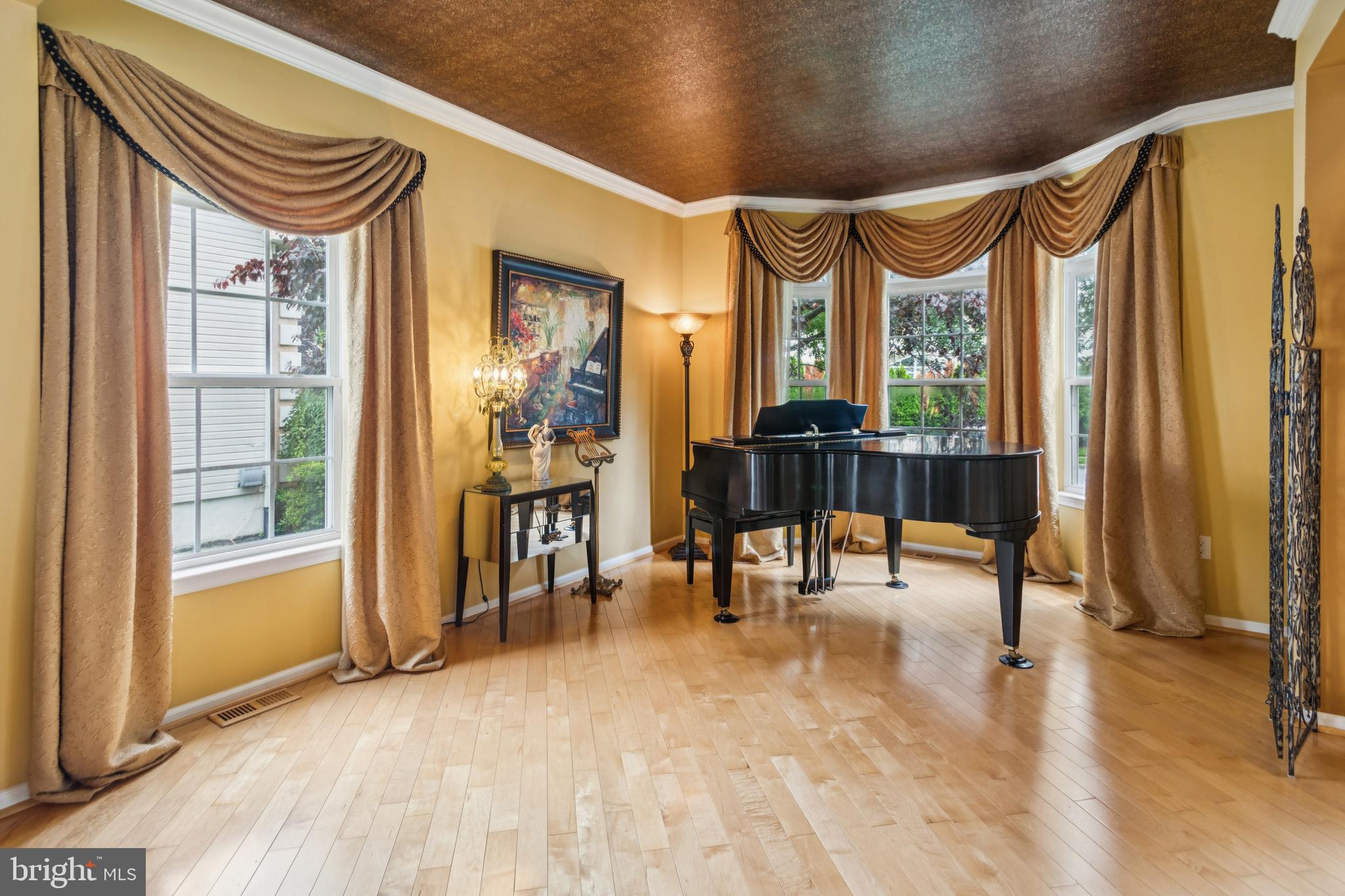 2 Equestrian Lane Cherry Hill, NJ 08003 - Photo 16 of 68 Living Room