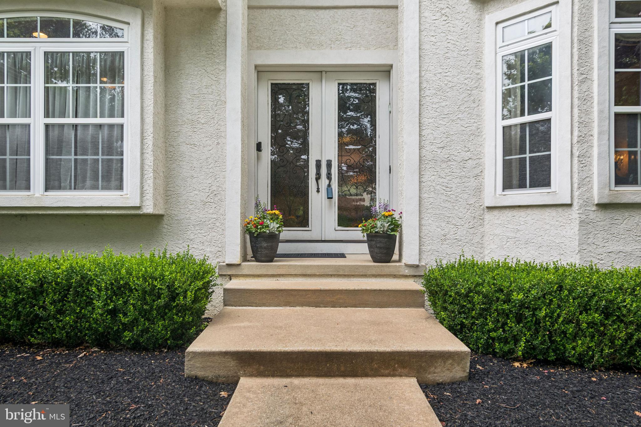 2 Equestrian Lane Cherry Hill, NJ 08003 - Photo 4 of 68