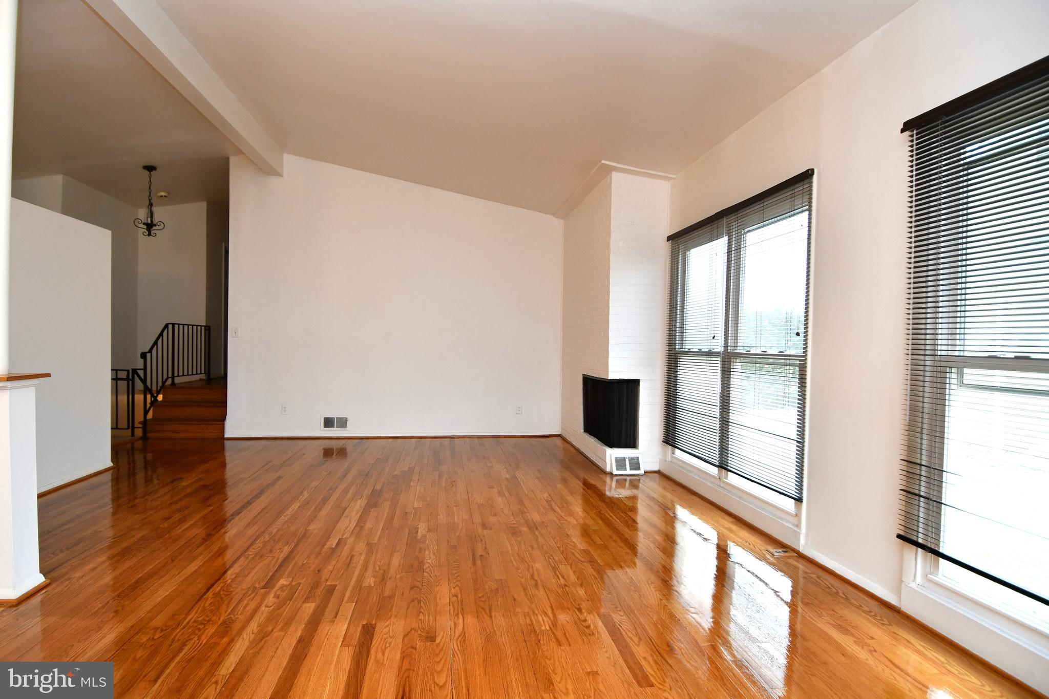 6802 Old Pimlico Road Baltimore, MD 21209 - Photo 11 of 37