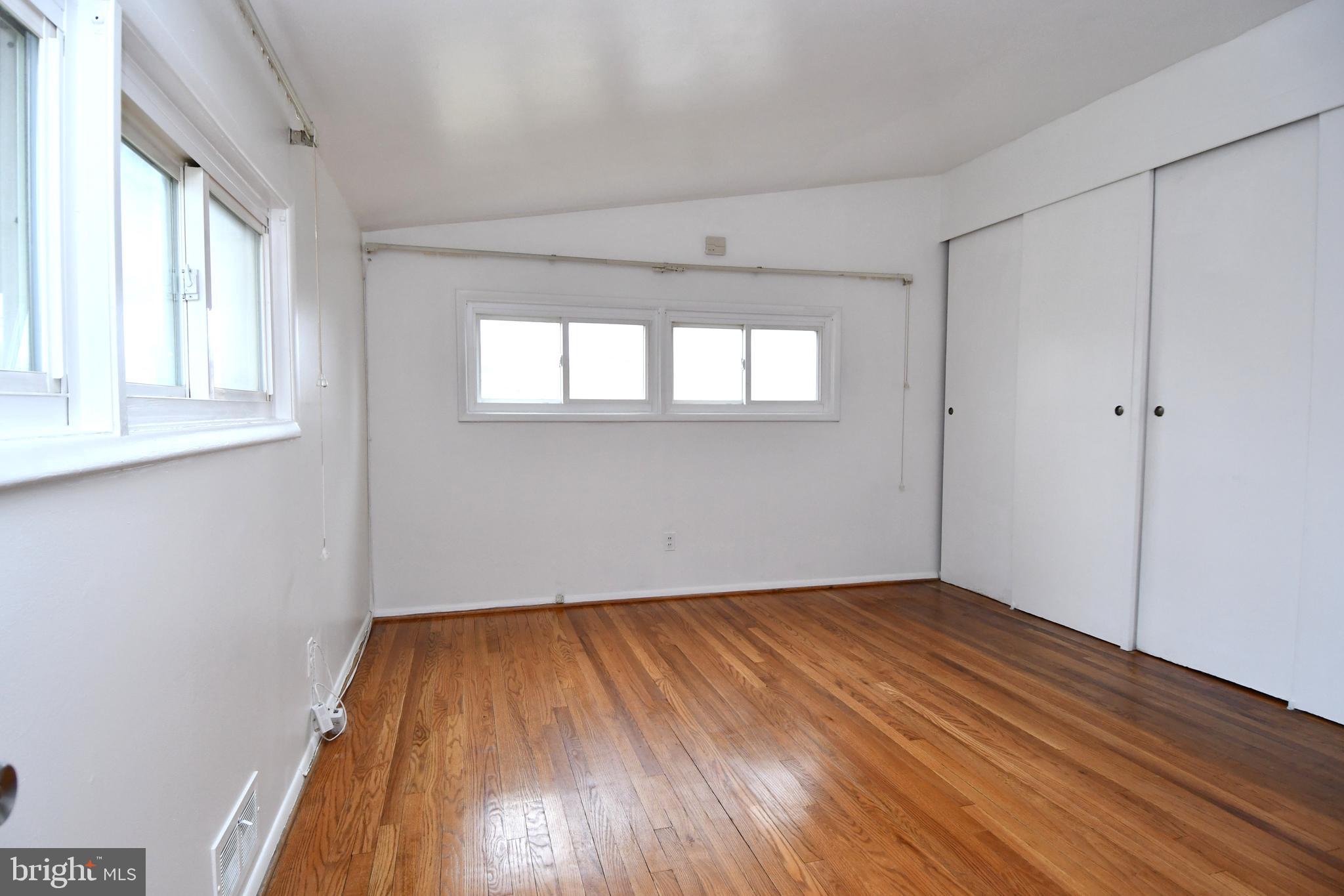 6802 Old Pimlico Road Baltimore, MD 21209 - Photo 16 of 37