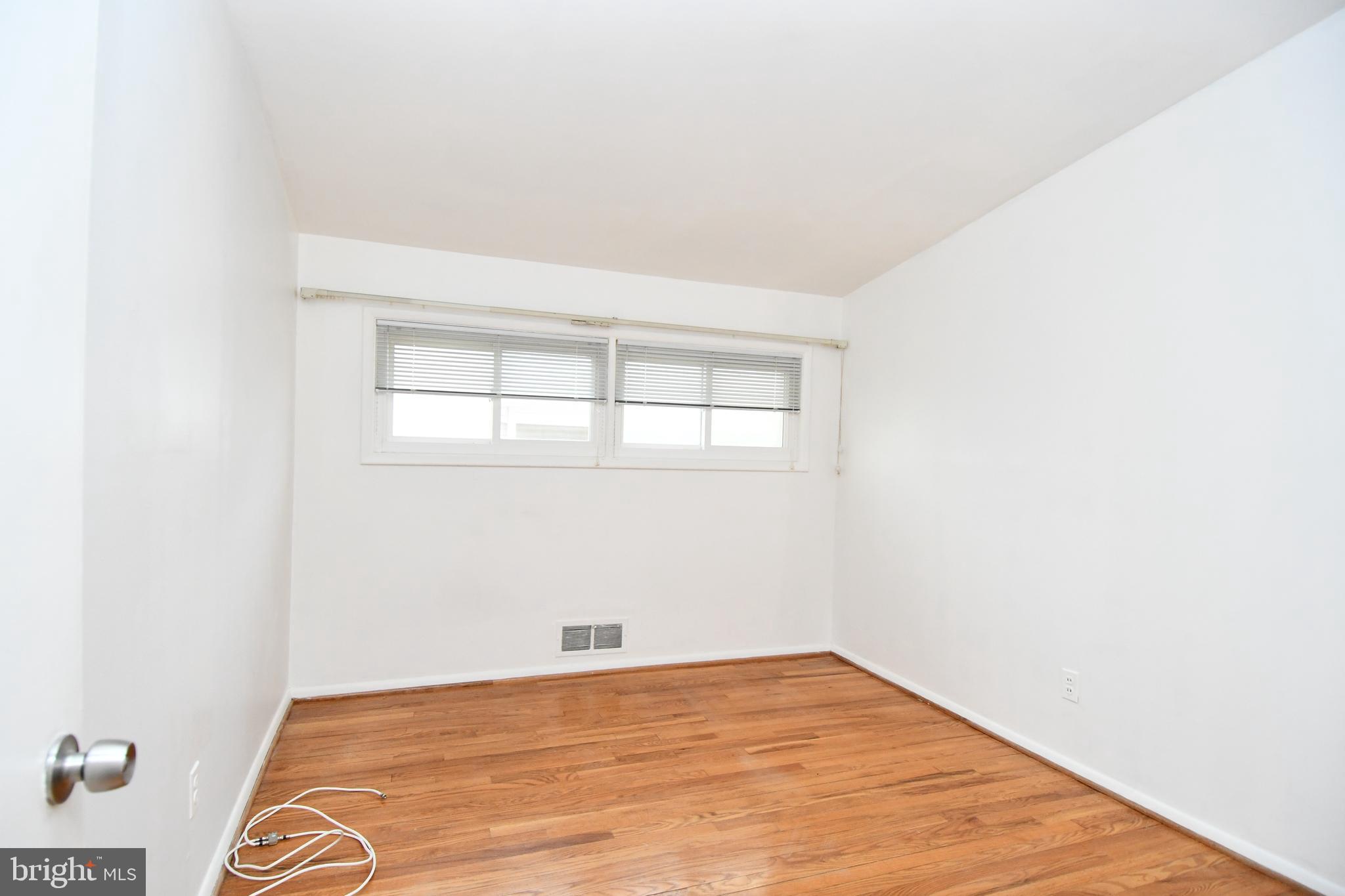 6802 Old Pimlico Road Baltimore, MD 21209 - Photo 22 of 37