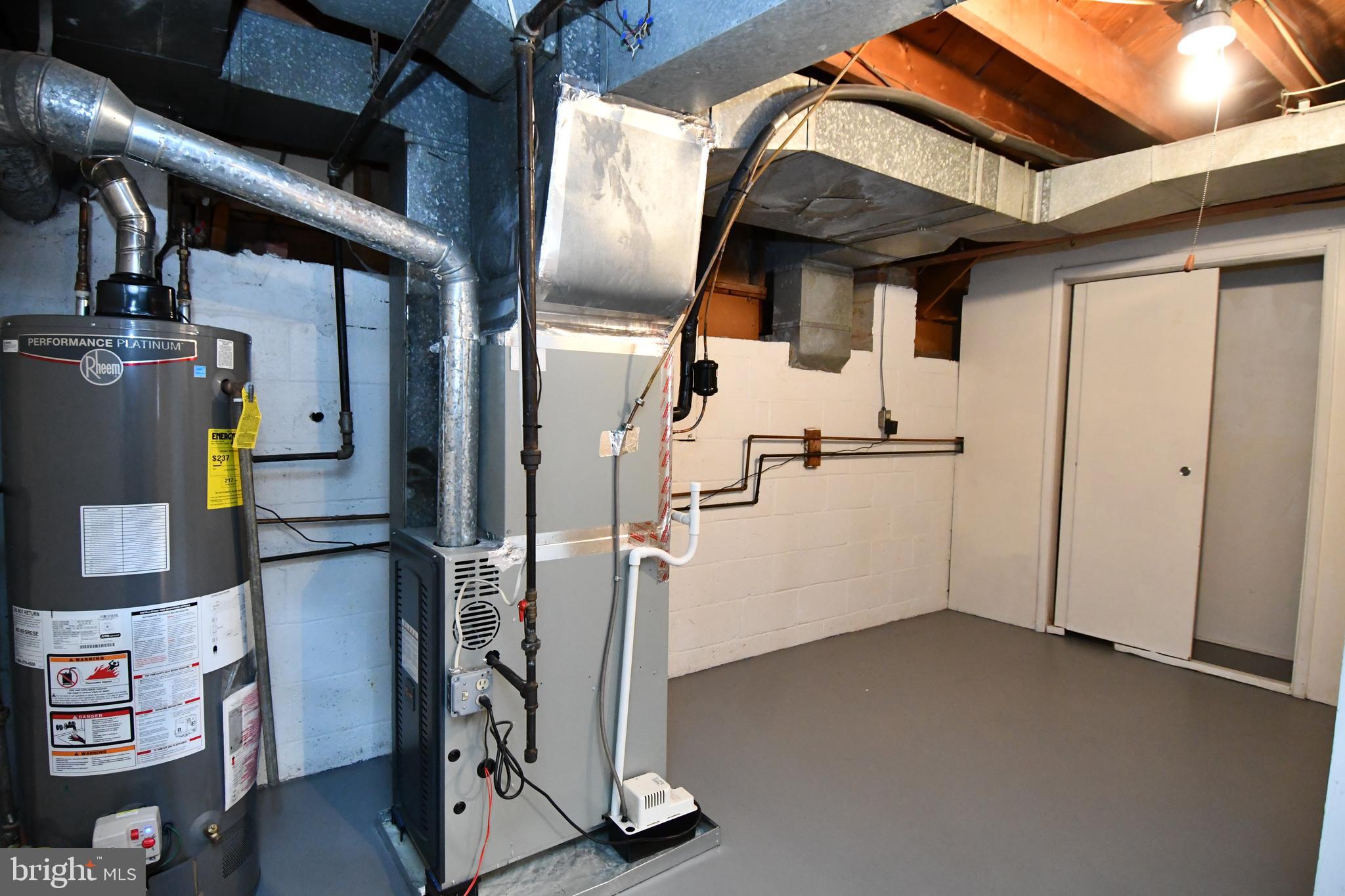 6802 Old Pimlico Road Baltimore, MD 21209 - Photo 27 of 37