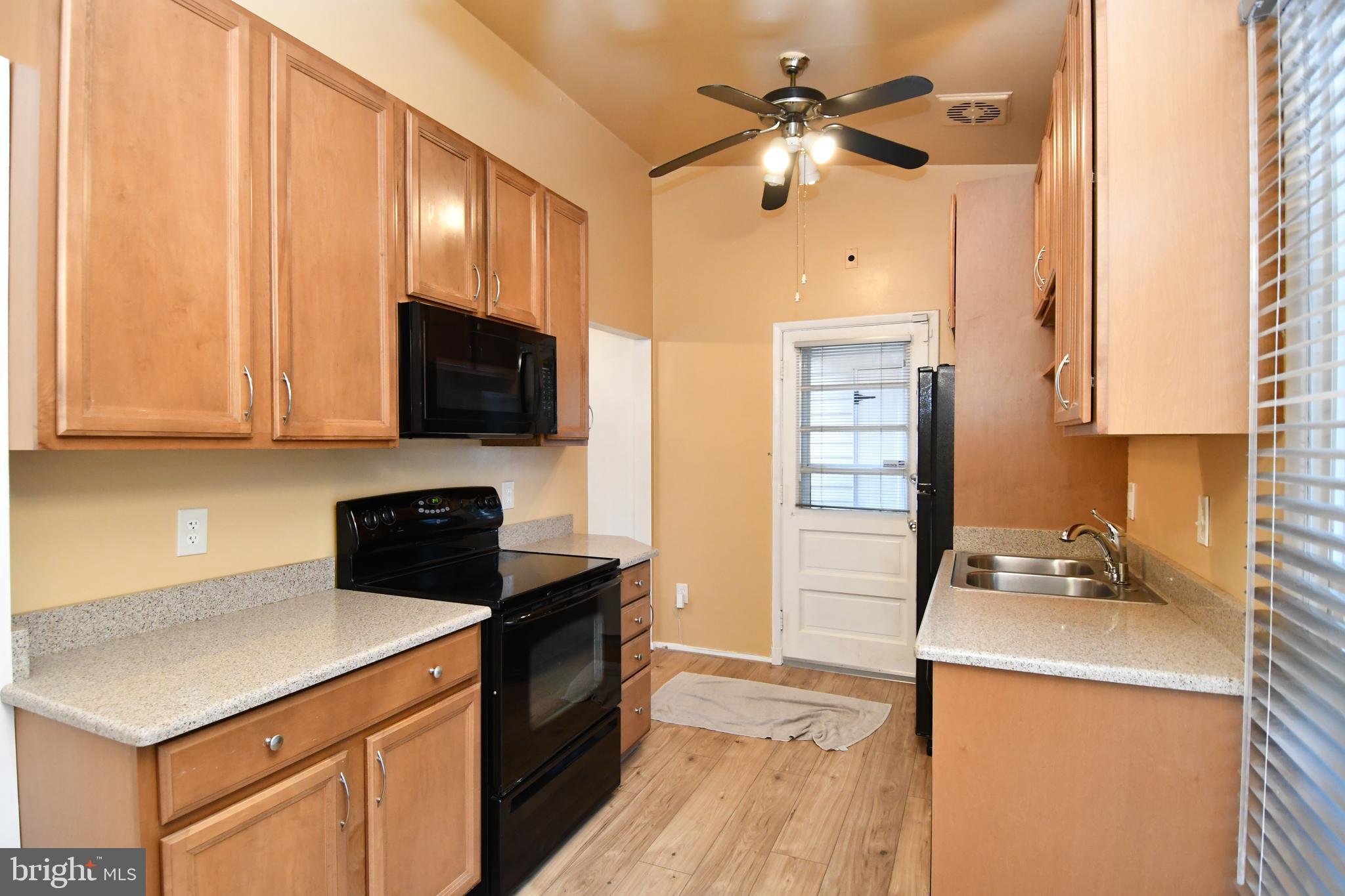 6802 Old Pimlico Road Baltimore, MD 21209 - Photo 7 of 37