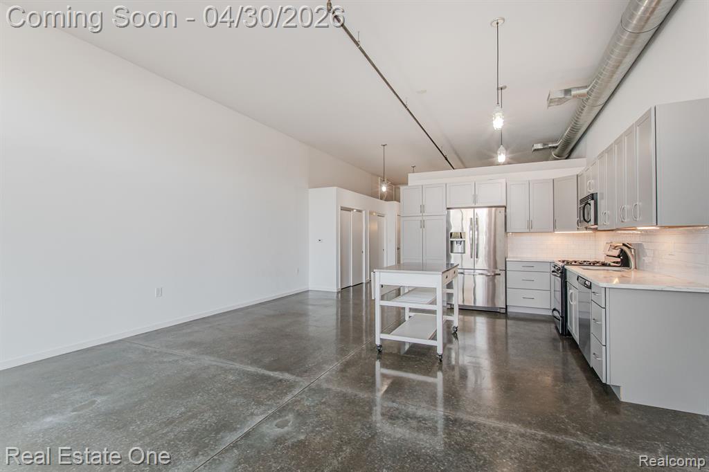 211 East 9 Mile Road, Unit 215 Ferndale, MI 48220 - Photo 21 of 34