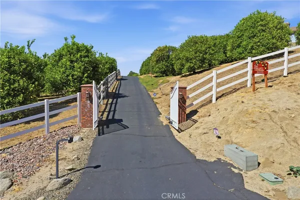 $1,399,000 | 39275 Chaparral Drive, Temecula, CA 92592