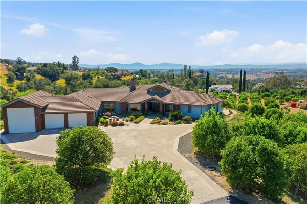 $1,399,000 | 39275 Chaparral Drive, Temecula, CA 92592