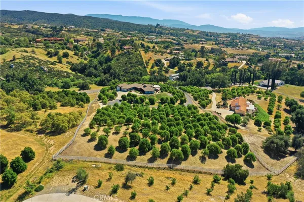 $1,399,000 | 39275 Chaparral Drive, Temecula, CA 92592