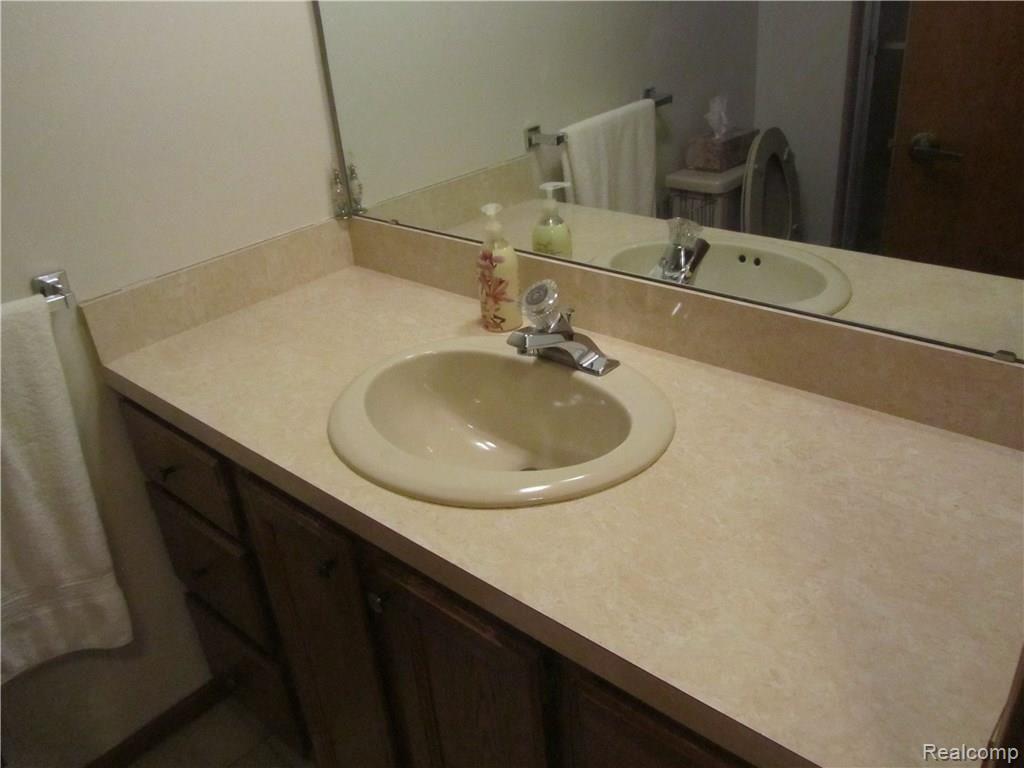 18937 Wayne Road Livonia, MI 48152 - Photo 40 of 55 18937 Wayne 108.JPG