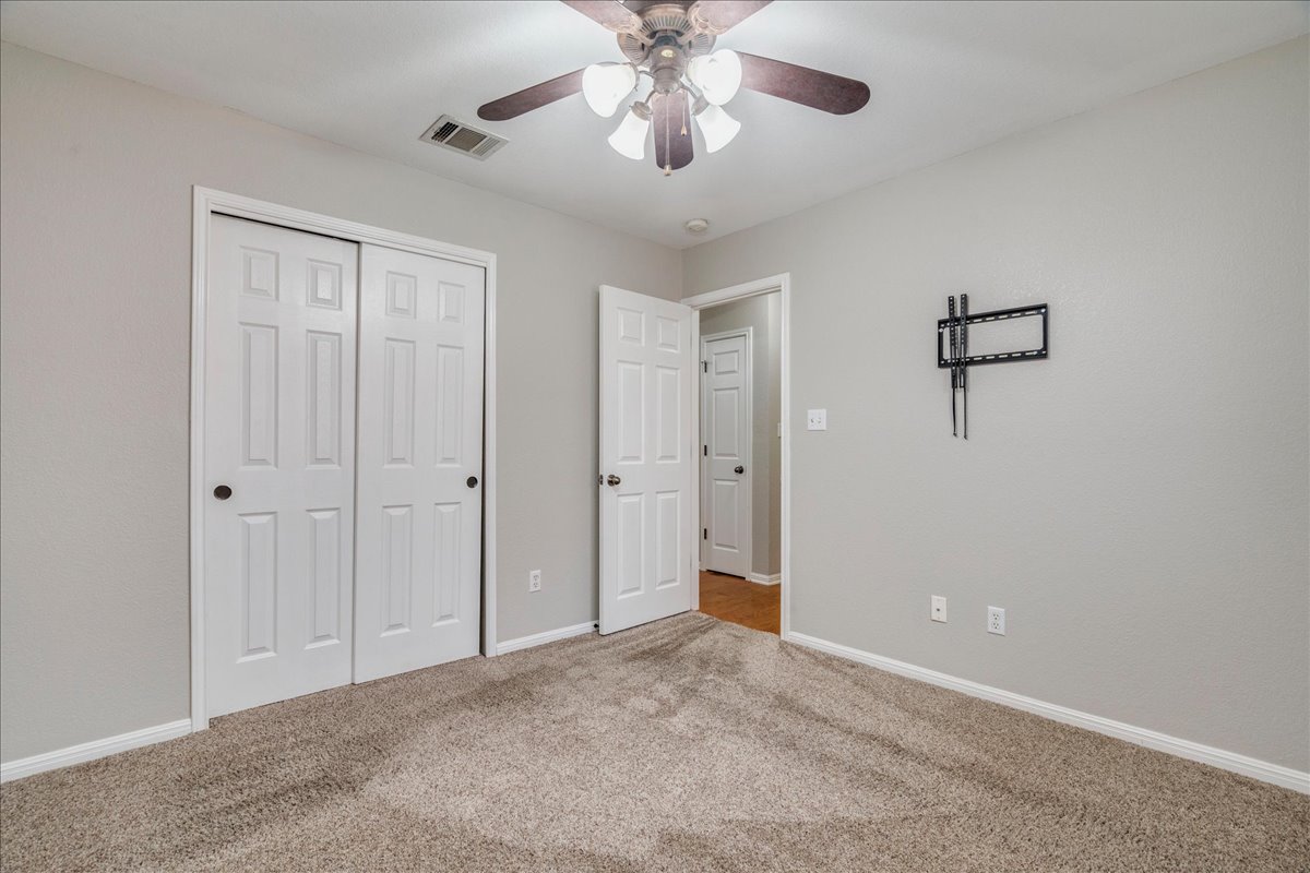 1151 Stone Rim Loop Buda, TX 78610 - Photo 24 of 35 Third bedroom