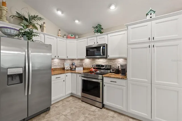 $449,990 | 10069 Lake Miona Way, Oxford, FL 34484