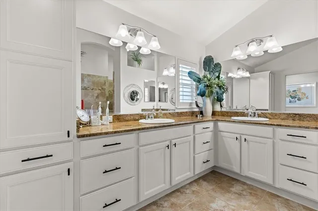 $449,990 | 10069 Lake Miona Way, Oxford, FL 34484