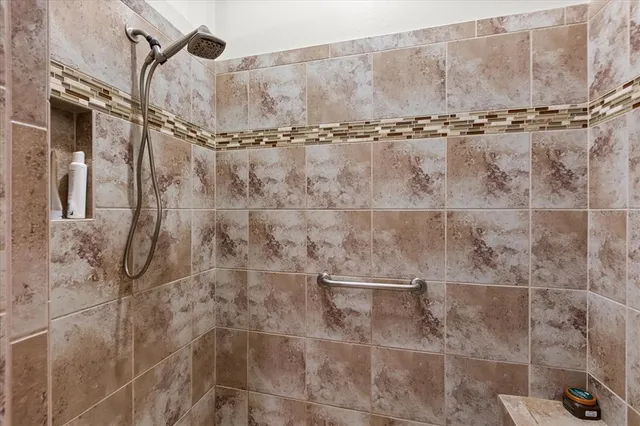 $449,990 | 10069 Lake Miona Way, Oxford, FL 34484