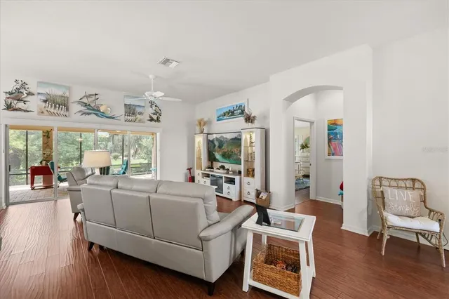 $449,990 | 10069 Lake Miona Way, Oxford, FL 34484