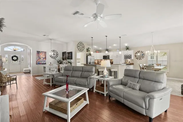 $449,990 | 10069 Lake Miona Way, Oxford, FL 34484