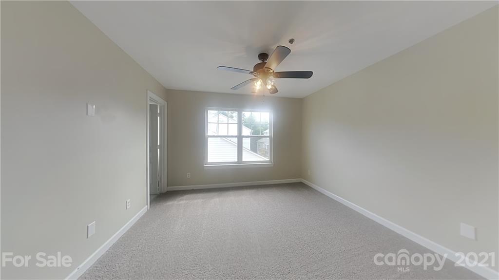 2850 Avalon Loop Road Charlotte, NC 28269 - Photo 5 of 12 Gallery Image 5