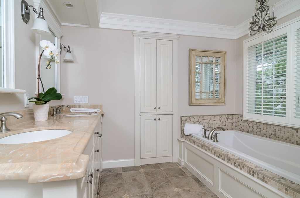 19 Pine Plain Road Wellesley, MA 02481 - Photo 15 of 22