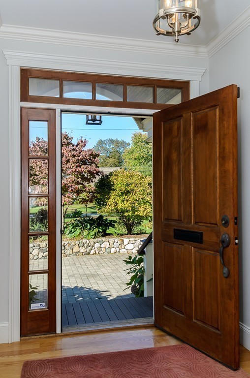 19 Pine Plain Road Wellesley, MA 02481 - Photo 4 of 22