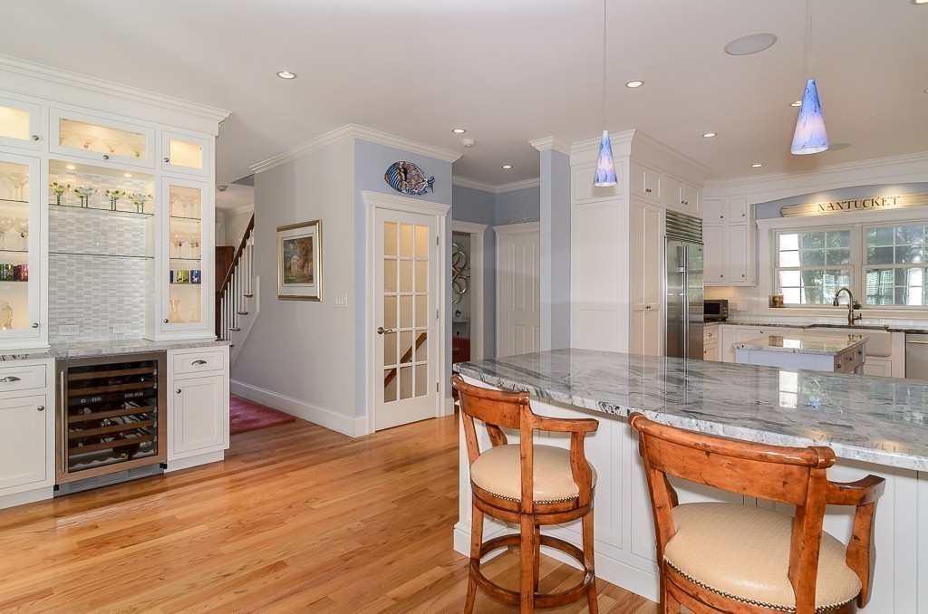 19 Pine Plain Road Wellesley, MA 02481 - Photo 9 of 22