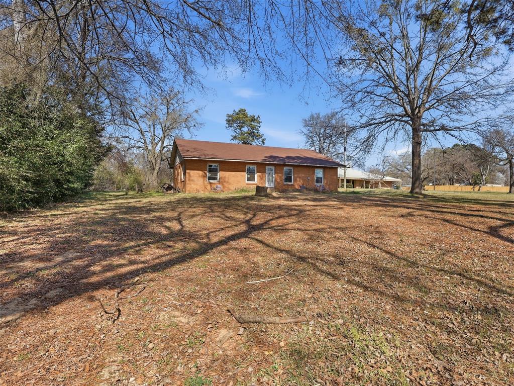 615 Quitman Street Pittsburg, TX 75686 - Photo 6 of 30