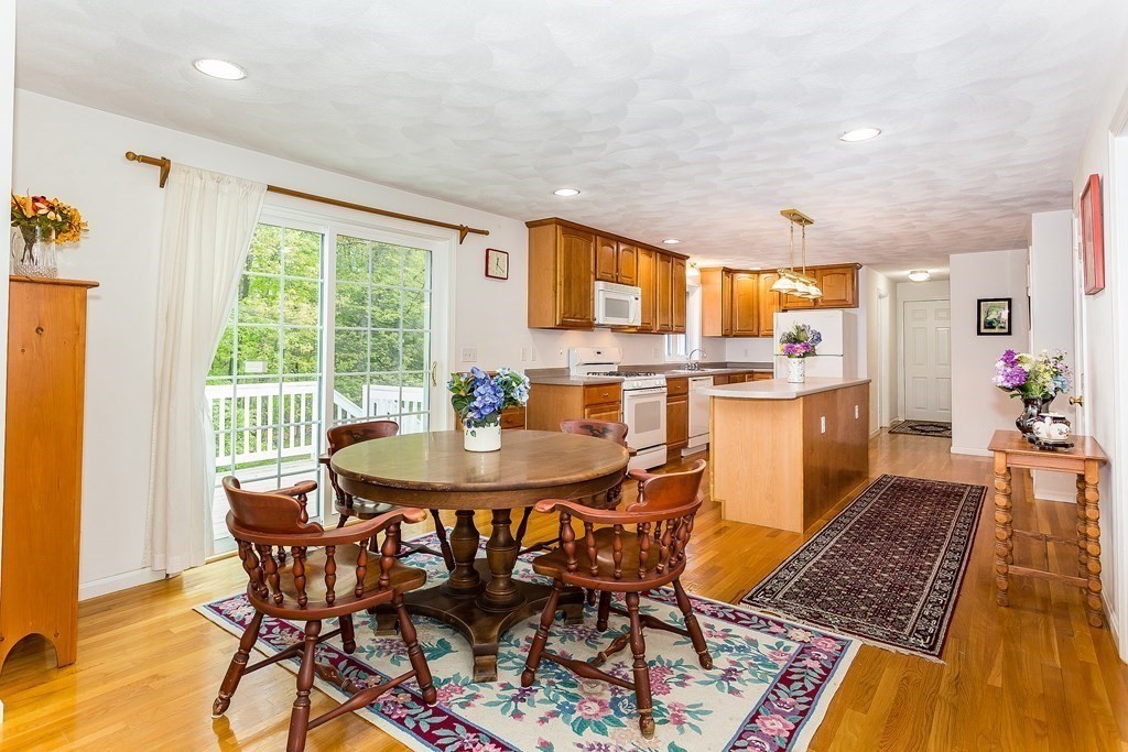 2 Chestnut Way Methuen, MA 01844 - Photo 8 of 39 Gallery Image 8
