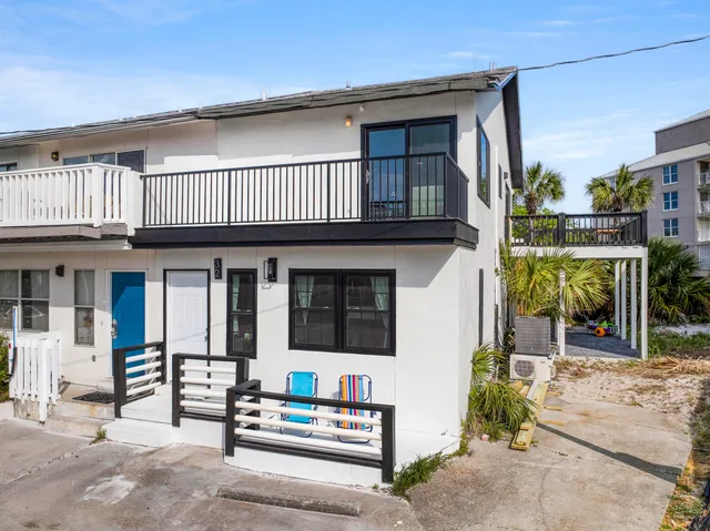 a house view with a outdoor space