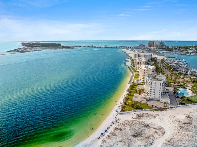 $2,500 | 32 Gulf Breeze Court, Destin, FL 32541