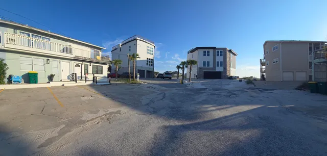 $2,500 | 32 Gulf Breeze Court, Destin, FL 32541