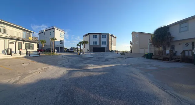 $2,500 | 32 Gulf Breeze Court, Destin, FL 32541