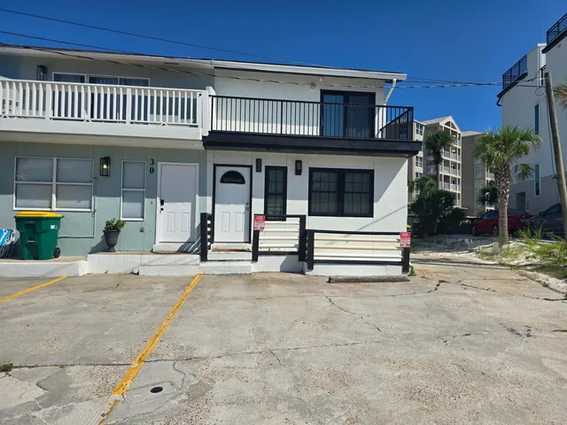 $2,500 | 32 Gulf Breeze Court, Destin, FL 32541