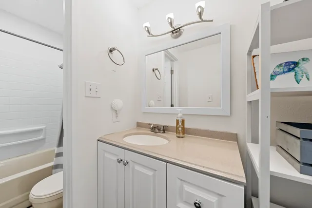 $2,500 | 32 Gulf Breeze Court, Destin, FL 32541