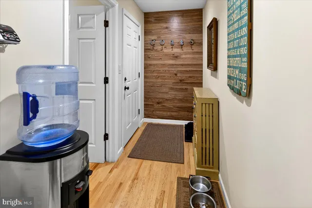 $925,000 | 5 Spring Hollow Drive, Hopewell, NJ 08525