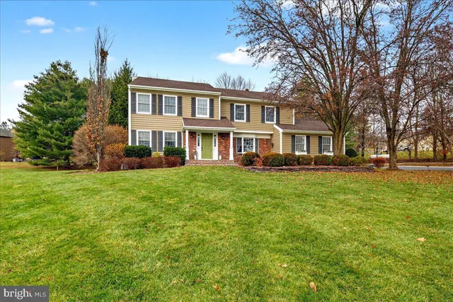 $925,000 | 5 Spring Hollow Drive, Hopewell, NJ 08525