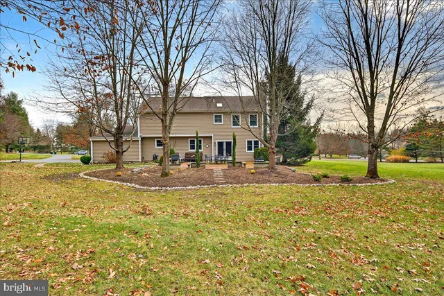 $925,000 | 5 Spring Hollow Drive, Hopewell, NJ 08525