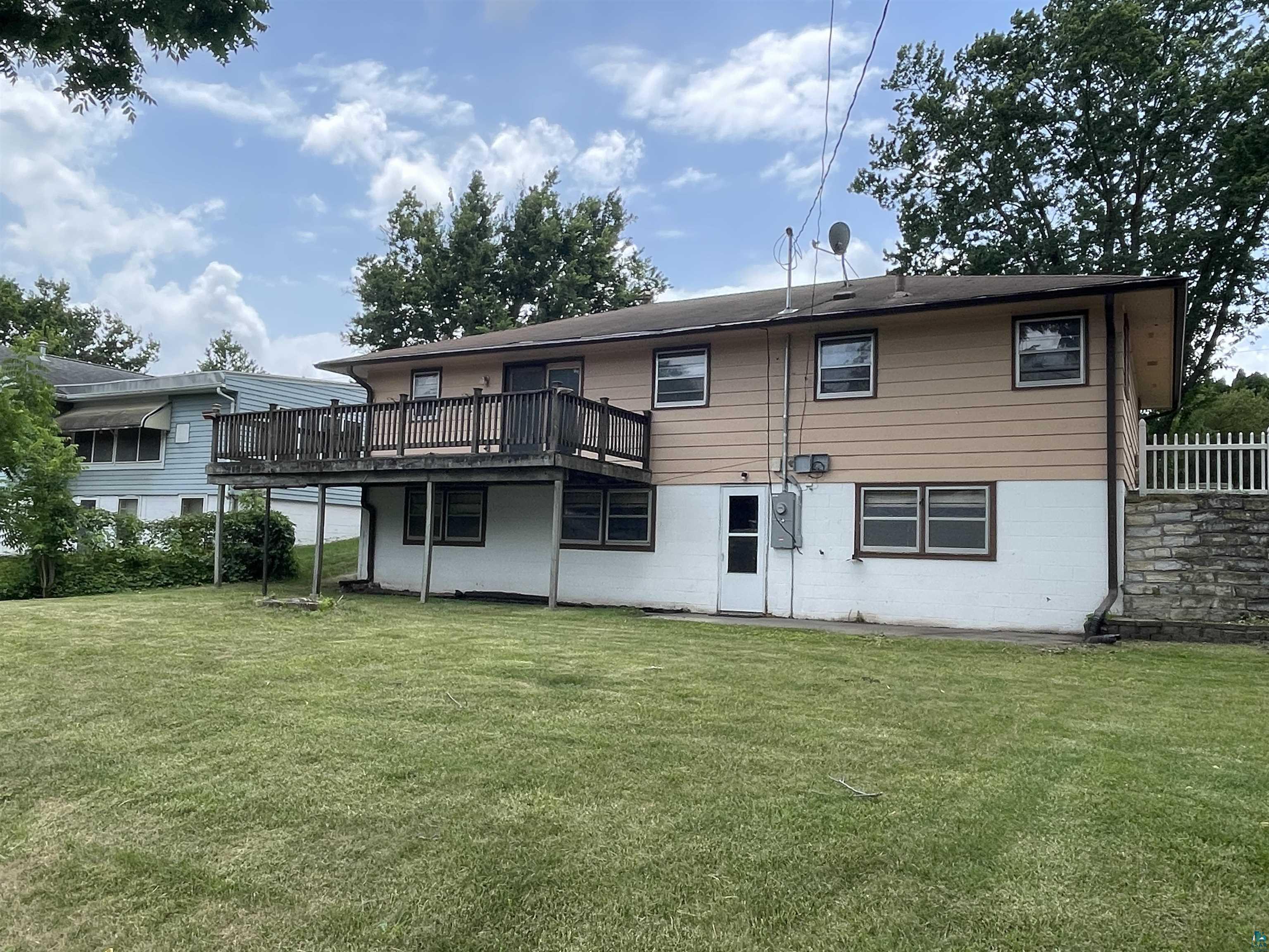 2412 18th Avenue Northwest Rochester, MN 55901 - Photo 3 of 31